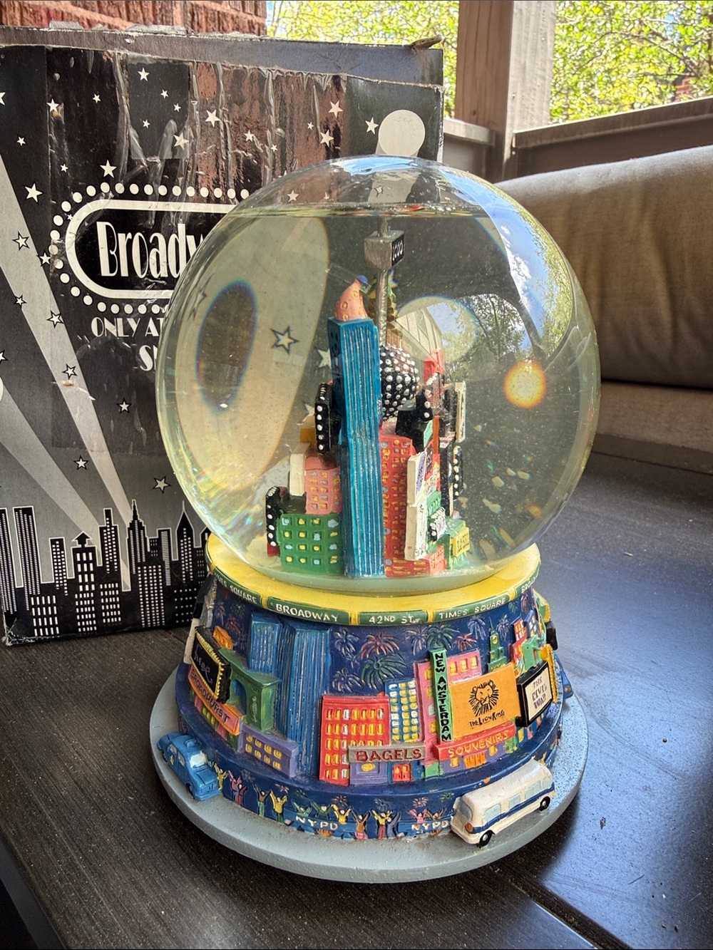 Broadway Cares Snowglobe - Picture 5 of 7